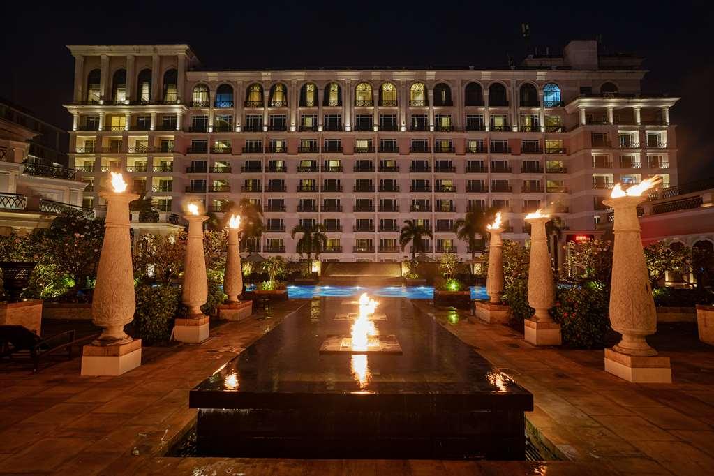 The Leela Palace Chennai Ngoại thất bức ảnh The Imperial Hotel